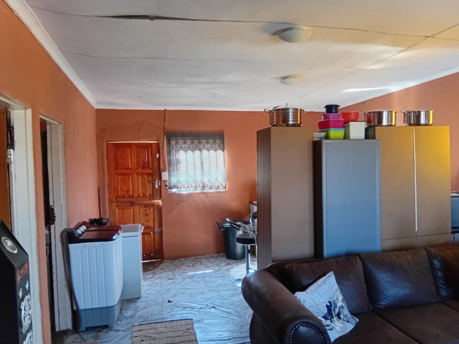 2 Bedroom Property for Sale in Phuthaditjhaba Free State